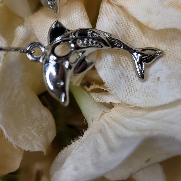 💍 Silver color Dolphin dangle earrings - Picture 3 of 6